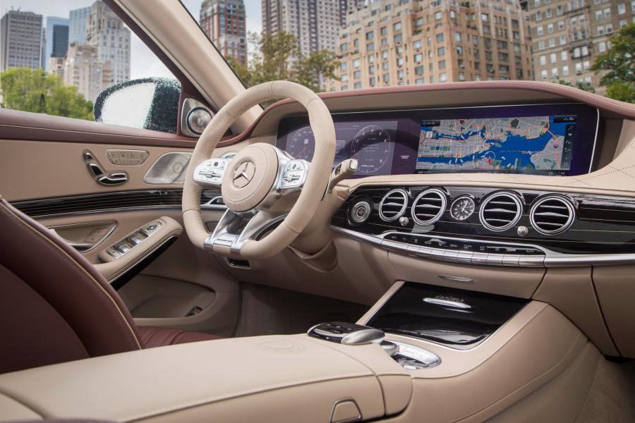 Интерьер Mercedes-AMG S65 Lang (V222) 2017 года  (NA) (фото 9 из 27)